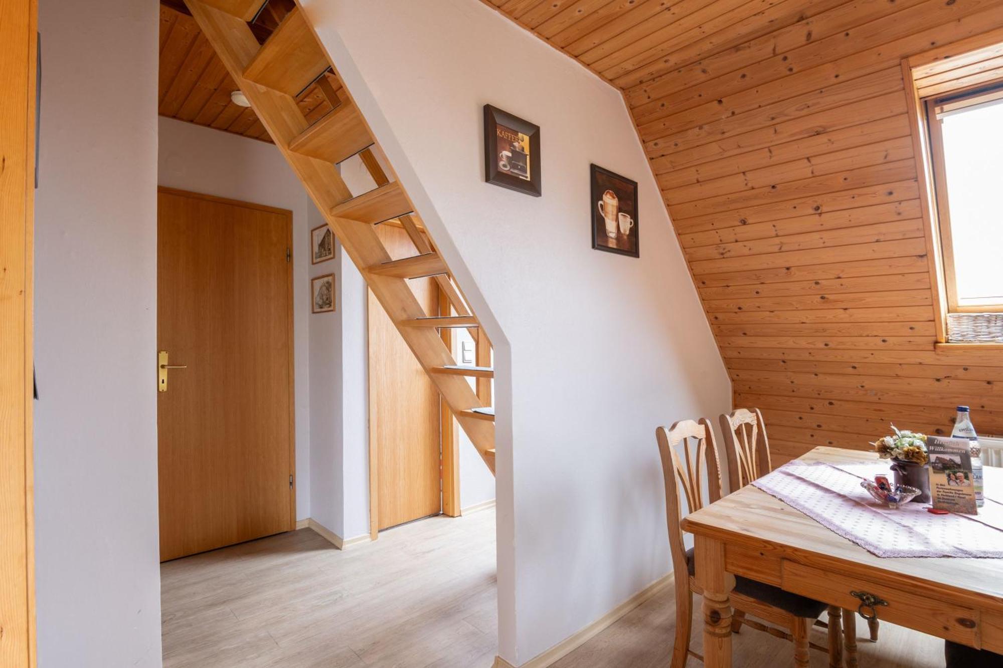Ferienwohnungen Engelmann, 35107 Holtland 外观 照片